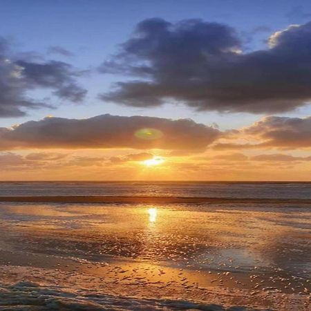 Comfortable Apartment In Oostende With Sea Views 外观 照片